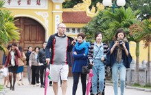 4 tin mừng đằng sau số liệu vĩ mô Việt Nam sau Tết: Khách quốc tế tăng cao kỷ lục, thặng dư thương mại tăng gấp đôi bình quân tháng của năm 2022