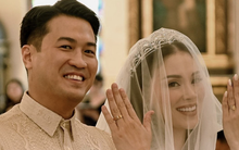 Khung ảnh lần đầu công bố trong đám cưới Phillip Nguyễn - Linh Rin: Cười thôi đã thấy 'tướng phu thê', zoom cận nhẫn cưới mới choáng ngợp