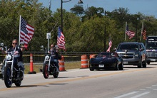 Phiên tòa xét xử ông Donald Trump còn lâu… mới diễn ra?