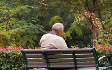 Khi về già, học cách sống 3 KHÔNG với con cái, cha mẹ viên mãn một đời: Không làm, không hỏi, không trông chờ