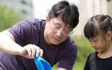 Có 2 nơi mà cha mẹ nên thường xuyên đưa con đến: Tinh thần con sẽ rất mạnh mẽ, gặp phải sóng gió cũng bình tĩnh vượt qua