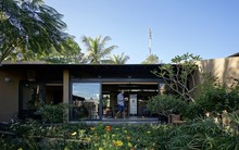 Ngỡ ngàng với nhà vườn tái chế của nhà thơ Đồng Tháp