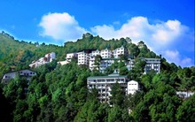 Ngôi trường 'bí ẩn' trong dãy Himalaya