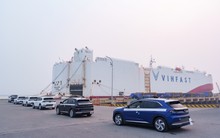 Chuyến tàu thứ 2 chở 1.879 xe điện VinFast VF8 đã rời cảng: Tháng 5 đến tay khách Mỹ, tháng 6 về Canada