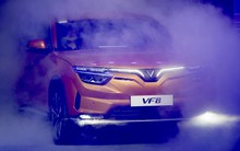 Mua VinFast VF8 ở Mỹ được hoàn 7.500 USD tiền mặt - Vì sao 'nửa số Tesla' không thể làm được?