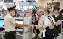 Khách bay tăng vọt, Nội Bài khuyến cáo hành khách dịp lễ 30-4