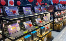 Laptop giảm giá kịch sàn vẫn ế