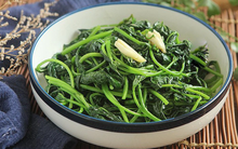 Loại rau được người Nhật coi là 'thuốc trường thọ', bán rẻ như cho ở chợ Việt nhưng ít người biết tận dụng