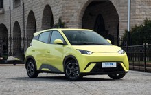 BYD mở bán tân binh 'khủng' của làng xe điện, chốt 10.000 đơn hàng trong 24 giờ, giá nhỉnh hơn 200 triệu đồng