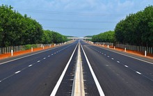 Khách sạn hết sạch phòng vì khai trương 2 tuyến cao tốc dịp nghỉ lễ