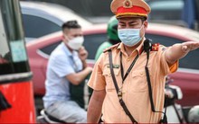 CSGT Hà Nội dẹp nạn 'bến cóc' test ma tuý, nồng độ cồn