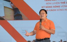 Nhìn lại quá trình 30 năm công tác tại Tập đoàn FPT của ông Hoàng Nam Tiến