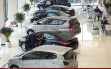 Bộ Công Thương ủng hộ giảm 50% phí trước bạ với ô tô trong nước