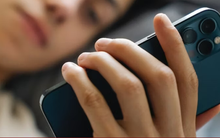 Bạn có kiểm tra điện thoại ngay khi thức dậy không?