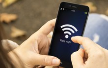 Cảnh báo quan trọng mùa du lịch: Nguy cơ mất tiền khi chuyển khoản bằng wifi công cộng và cách để kết nối an toàn