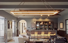 Đột nhập biệt thự gần 1000 tỷ đồng của giới siêu giàu: Không gian lộng lẫy đến choáng ngợp, nội thất đắt tiền, riêng bàn bi-a đã lên tới 1 tỷ