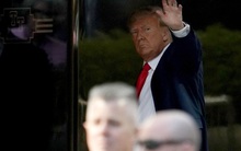 Đặc vụ vũ trang sẽ tháp tùng ông Donald Trump trên từng bước đi