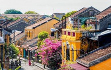 Thu phí tham quan Hội An: Đừng để du khách đứng ngoài nhìn vào trong phố cổ!