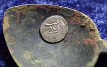 Phát hiện kho tiền cổ được chôn giấu 1.700 năm ở Romania