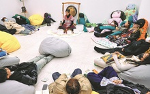 Bùng nổ trào lưu lạ ở Trung Quốc: Khách trả tiền để trải nghiệm cảm giác "nửa tỉnh nửa mơ", nhu cầu sau dịch COVID tăng chóng mặt