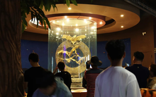 Dùng 162 kg vàng, 281 kg bạc để đúc tượng loài dơi, địa phương này “trúng quả” lớn, lợi đơn lợi kép