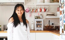 Cô gái 49 tuổi bỏ việc lương cao, về làng mua nhà sống đời độc thân