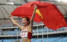 'Siêu nhân' Nguyễn Thị Oanh nói gì khi được tặng nhà, tặng xe sau thành tích phi thường ở SEA Games 32?