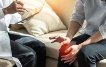 Cảnh báo ung thư nếu chân xuất hiện 5 dấu hiệu bất thường: Bệnh chuyển biến nặng, có nguy cơ di căn vào xương