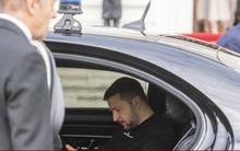 Tổng thống Ukraine để quên điện thoại ở Berlin