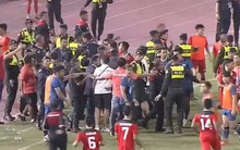 13 thẻ vàng, 7 thẻ đỏ, 5 bàn thắng và đổ cả máu: Trận chung kết SEA Games “điên rồ”