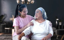 Tranh cãi việc tuyển hầu gái lương 470 triệu đồng/tháng ở Trung Quốc