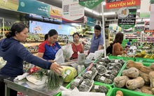 Tiếp sức để doanh nghiệp hồi sinh: Giảm thuế, kích cầu tiêu dùng