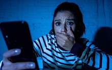 Phẫn nộ trò lừa 'tống tiền khỏa thân': Đẩy nạn nhân vào tận cùng của sự tủi hổ - Không trả tiền là video bị lộ ra ngoài!