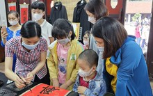 Văn Miếu - Quốc Tử Giám đông đúc, đón 10.000 khách mỗi ngày