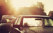 6 cách hạ nhiệt cho ô tô khi đỗ dưới trời nắng gắt