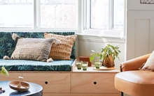 Phòng khách tiện nghi hơn gấp bội nhờ những ý tưởng lưu trữ thông minh