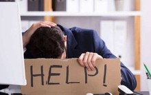 Chưa kịp vui vì được giảm KPI bán bảo hiểm, banker lại nhận ngay thông báo tăng một loạt các chỉ tiêu khác