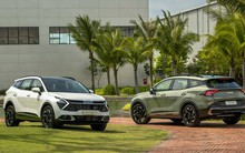 Loạt ô tô giảm giá 'sập sàn' cả trăm triệu, cơ hội 'bắt đáy' đã đến?