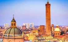 Báo Mỹ gợi ý tên thành phố đáng để ghé thăm: Tưởng buồn tẻ mà thú vị vô cùng, mệnh danh "thánh địa của những người sành ăn"