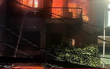 TP.HCM: Cháy nhà lúc nửa đêm, 3 người thương vong