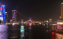 Những hình ảnh "khác lạ" trước và sau 8 giờ tối tại Đà Nẵng