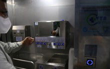 Cận cảnh nhà vệ sinh công cộng hiện đại 600 triệu đồng vừa khánh thành tại TPHCM