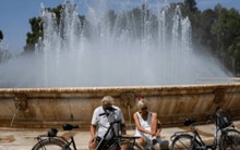 Người dân Tây Ban Nha cầu mưa giữa hạn hán lịch sử