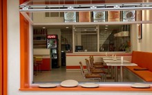 Người đàn ông 32 tuổi thất nghiệp về vay nợ mở quán lẩu, chỉ sau 1 tháng bật khóc vì thua lỗ hơn 300 triệu: Chấm dứt giấc mơ khởi nghiệp!