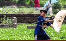 Về ngôi làng ở ngoại thành Hà Nội xem các thí sinh nhí tranh tài thả diều