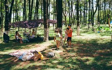 Ai bảo "có con dừng cuộc chơi", hội phụ huynh rủ nhau du hí cuối tuần cực thích, trẻ con có cơ hội giao lưu bạn bè