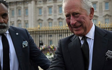 Vệ sĩ bí ẩn của Vua Charles III