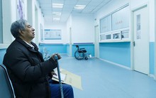 Về già có 2 căn nhà và lương hưu 50 triệu đồng/tháng, người đàn ông vẫn thấy bi kịch: "Giá như không có nhiều tiền đến vậy"