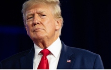 Cựu Tổng thống Trump đối mặt 37 tội danh hình sự trong cuộc điều tra hồ sơ mật