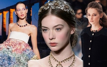 Nàng mẫu Hà Lan gây sốt vì đẹp như nữ thần Hy Lạp, ngũ quan hoàn hảo đến từng chi tiết